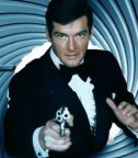 Памяти Роджера Мура - лучшего исполнителя роли Джеймса Бонда